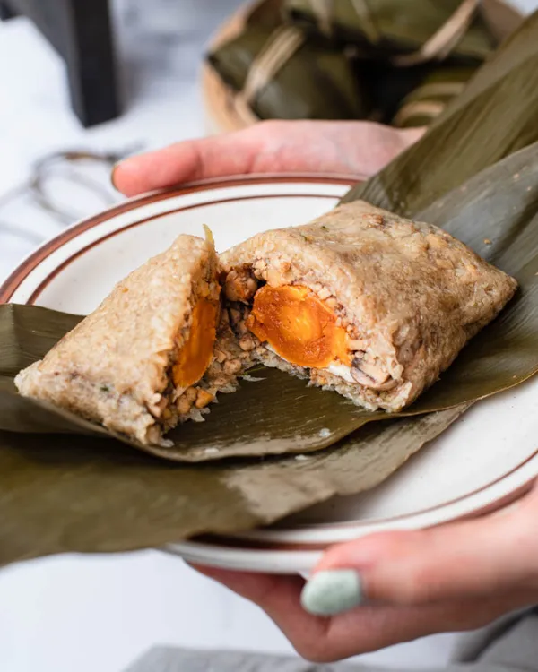 Vegetarian Keto Cauliflower Rice Dumplings with Tempeh
